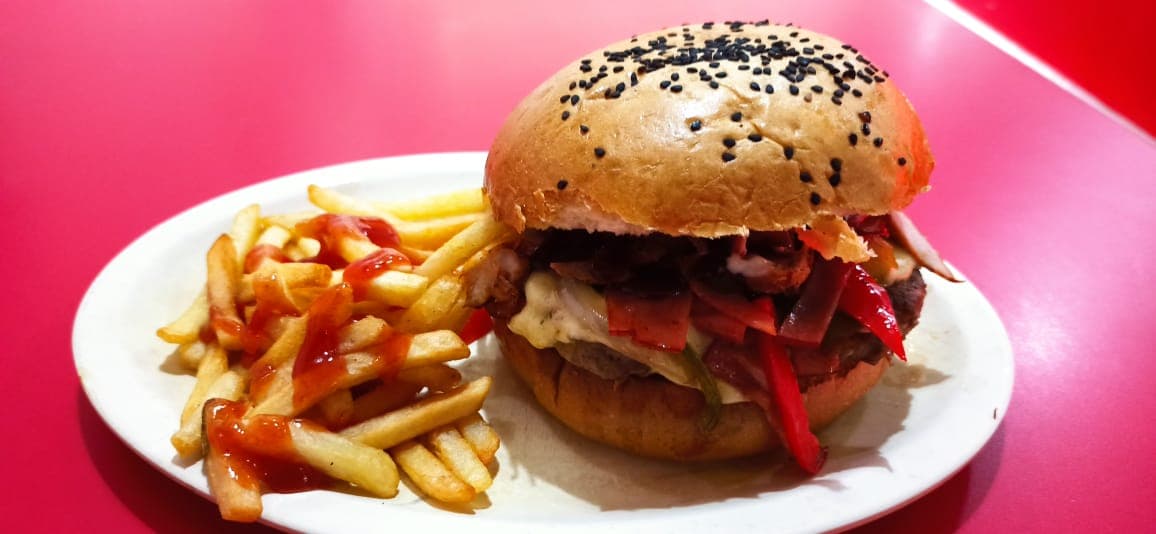 HAMBURGUESA ALAMBRE + JAMAICA