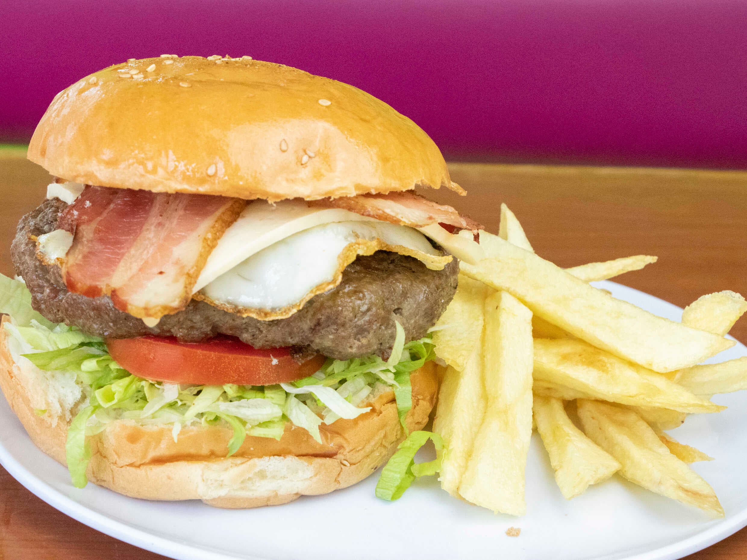 Hamburguesa Tocino y Queso