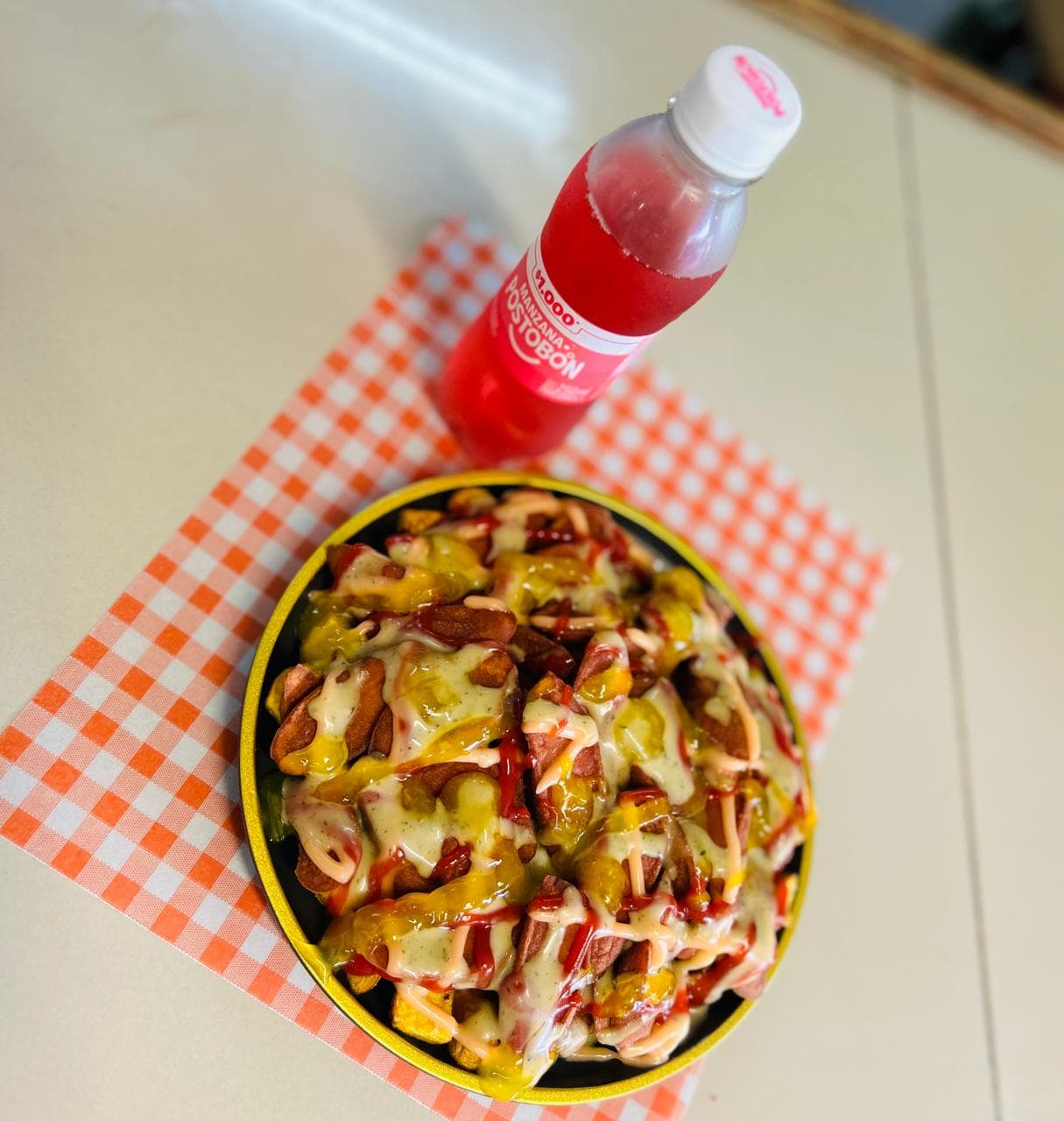 Combo Salchipapa con Bebida Personal