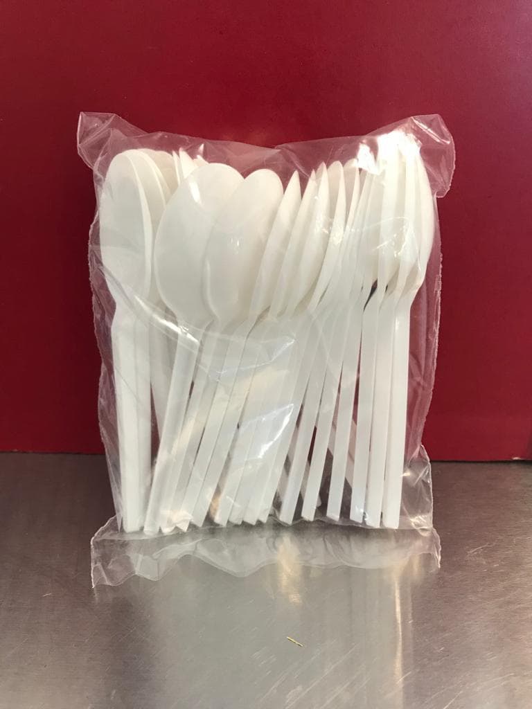 Cuchara de plástico con 50