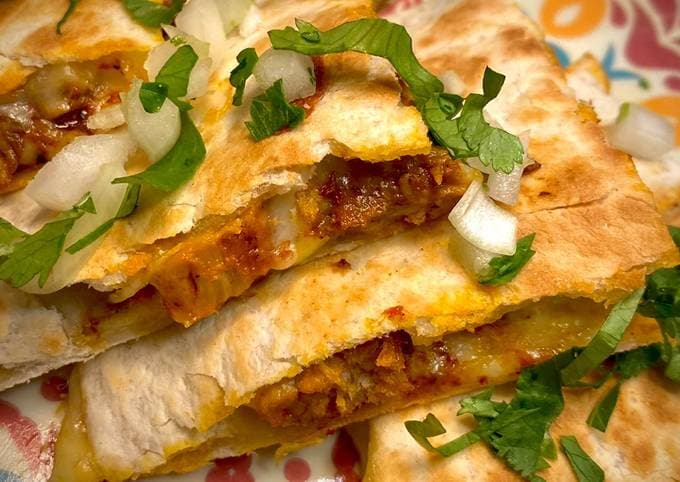 🧀 Quesadilla con 🥩