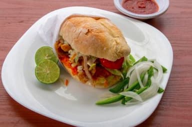 Torta de Chilaquiles