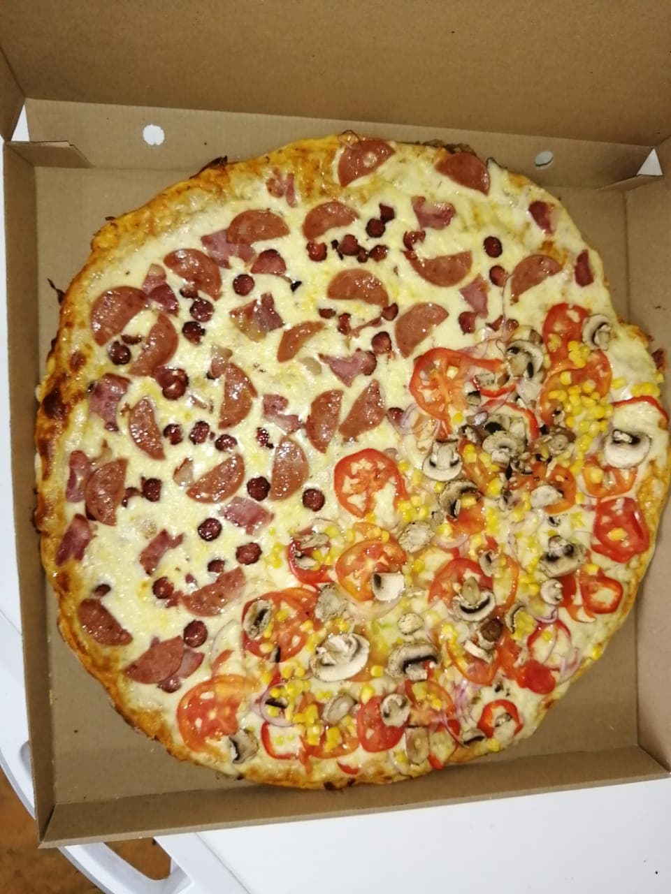 PIZZA FAMILIAR COMBINADA 8porciones