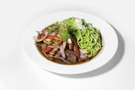 Linguini al Pesto con Lomo Saltado