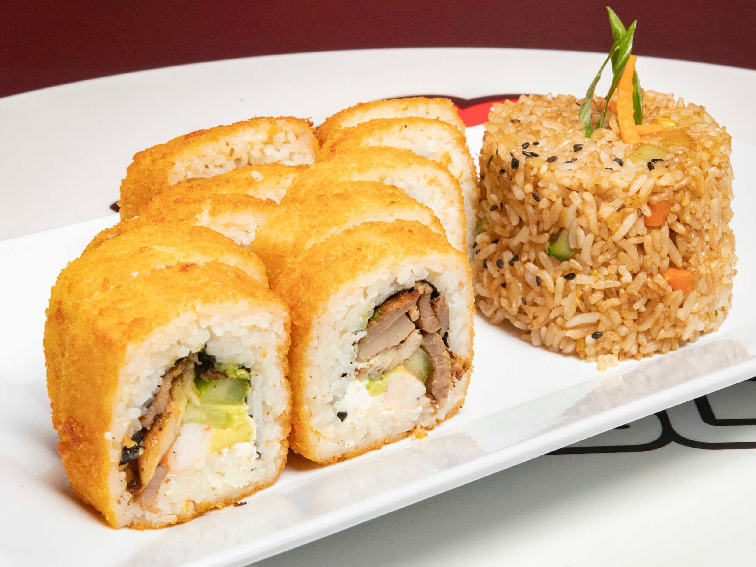 Combo Yakimeshi + 1 Mar y Cielo Empanizad