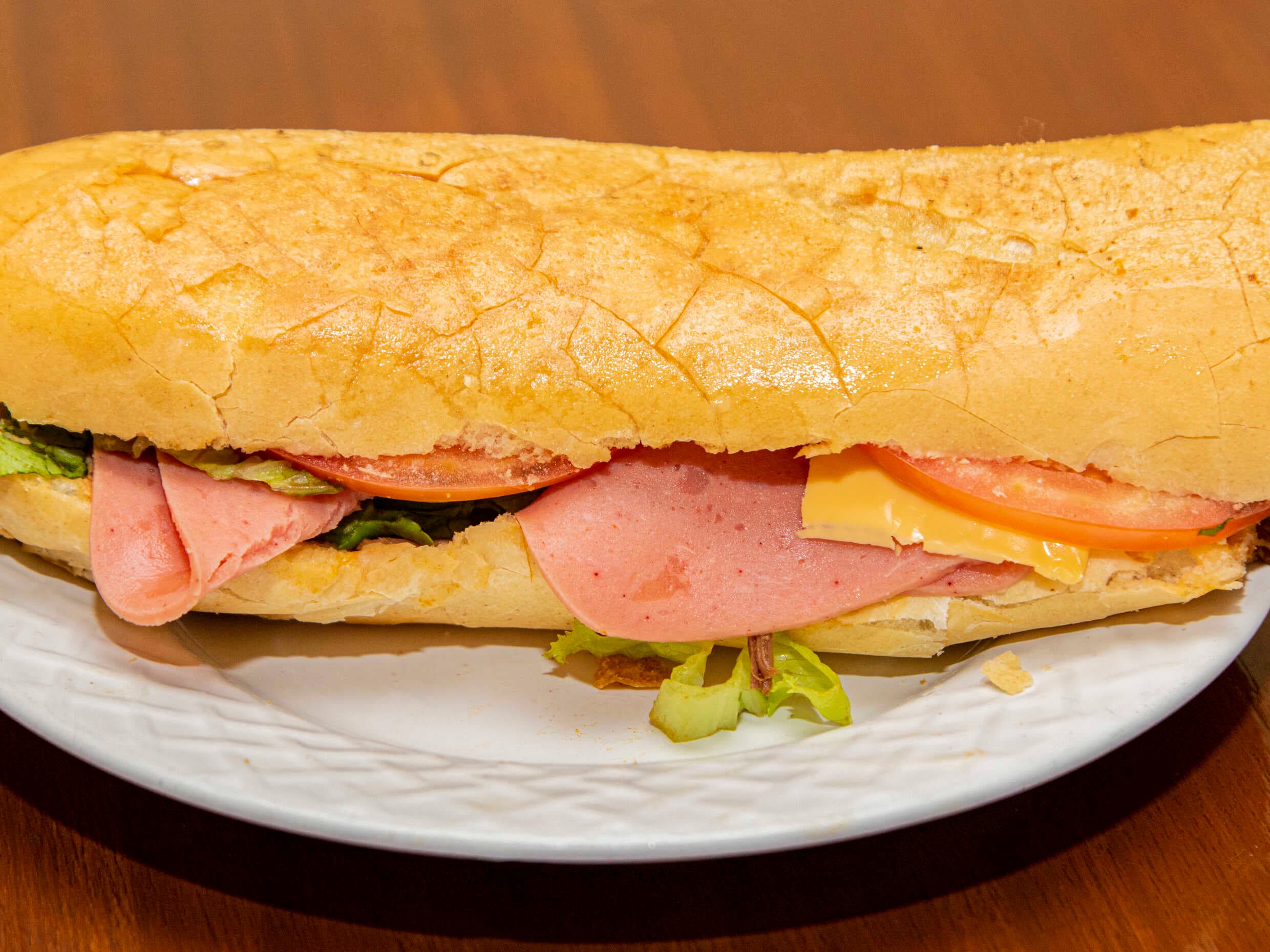 Sándwich Jamón y Queso