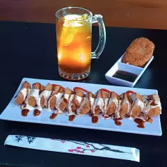 Combo Maki,  Kushiage y Te Helado