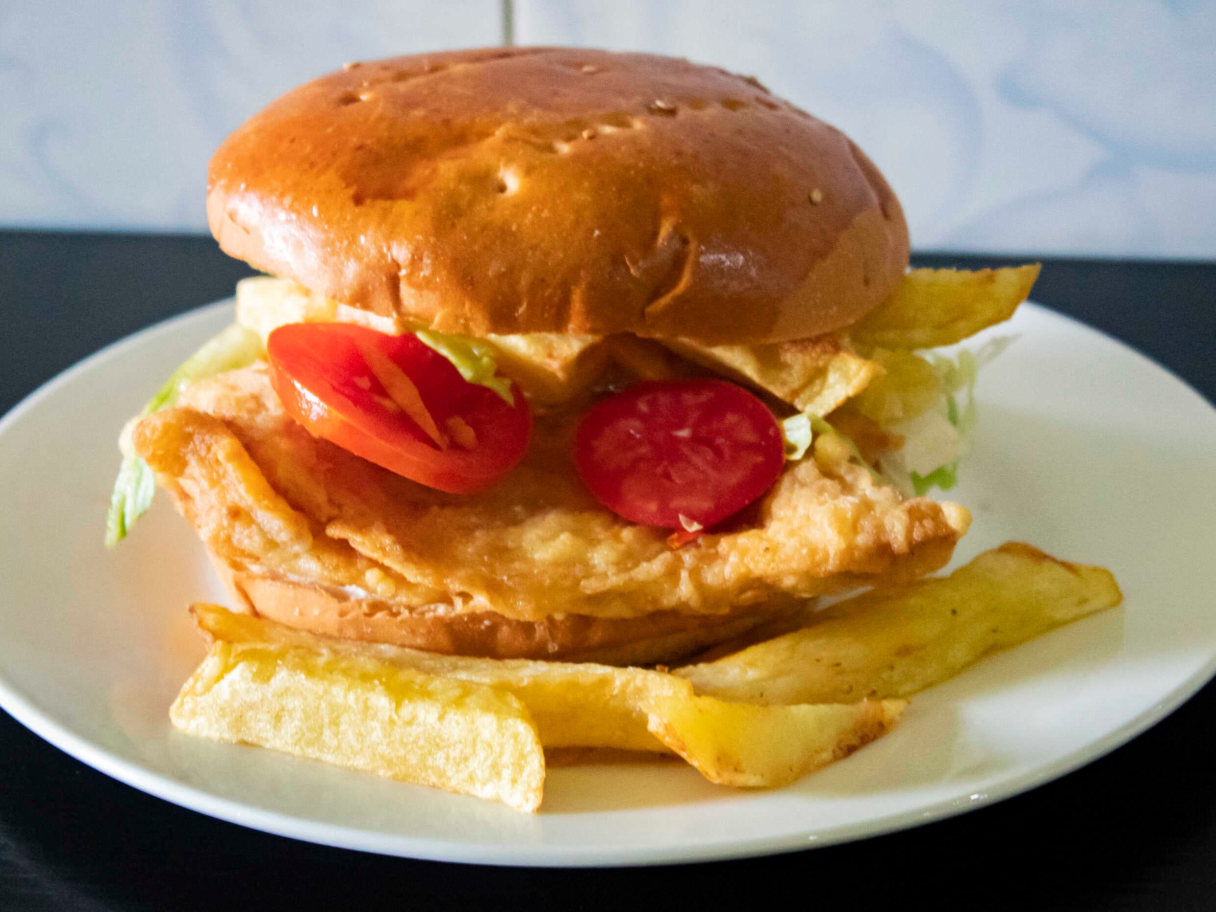 Hamburguesa de Pecho Broaster