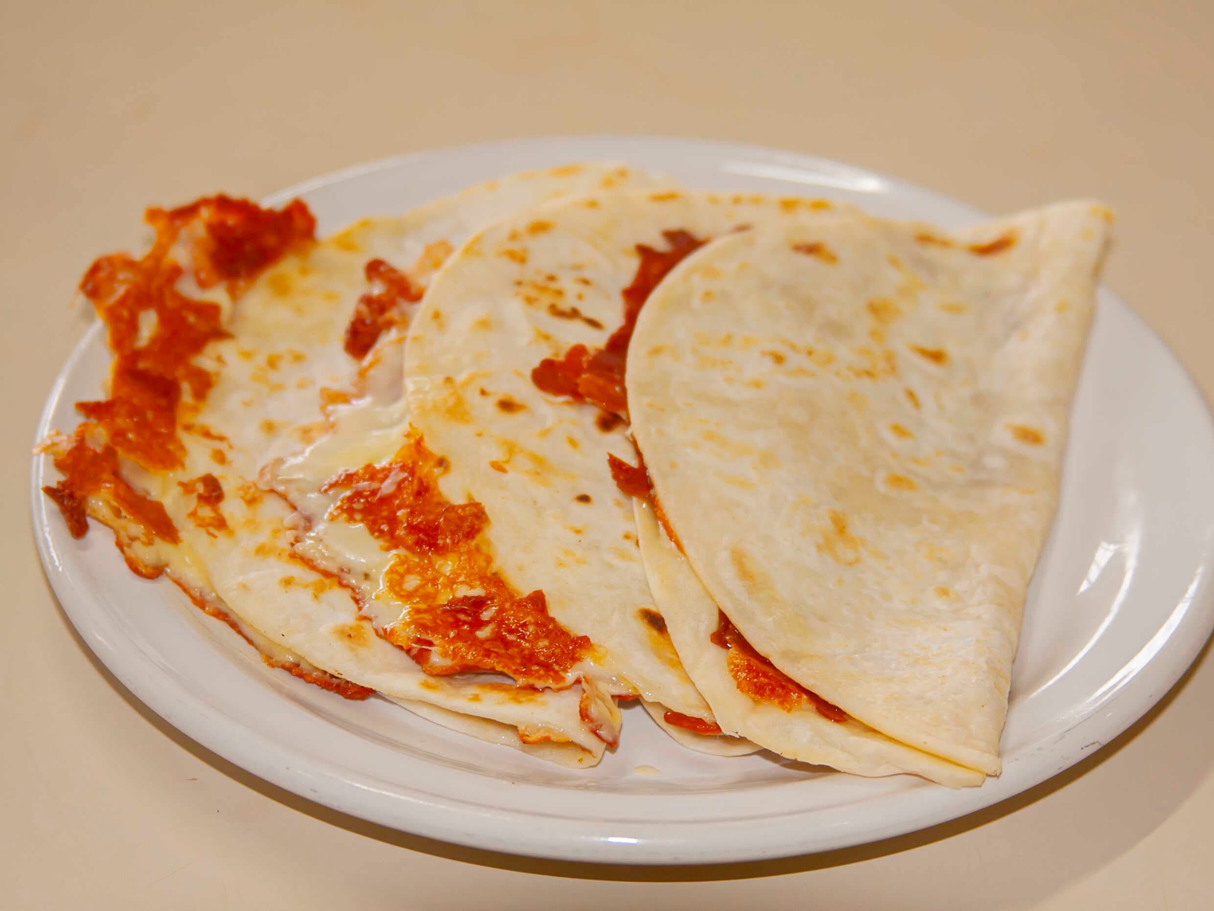 QUESADILLAS (3PZ)