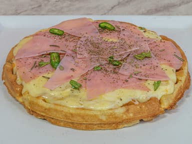 Waffle de Jamón con Queso