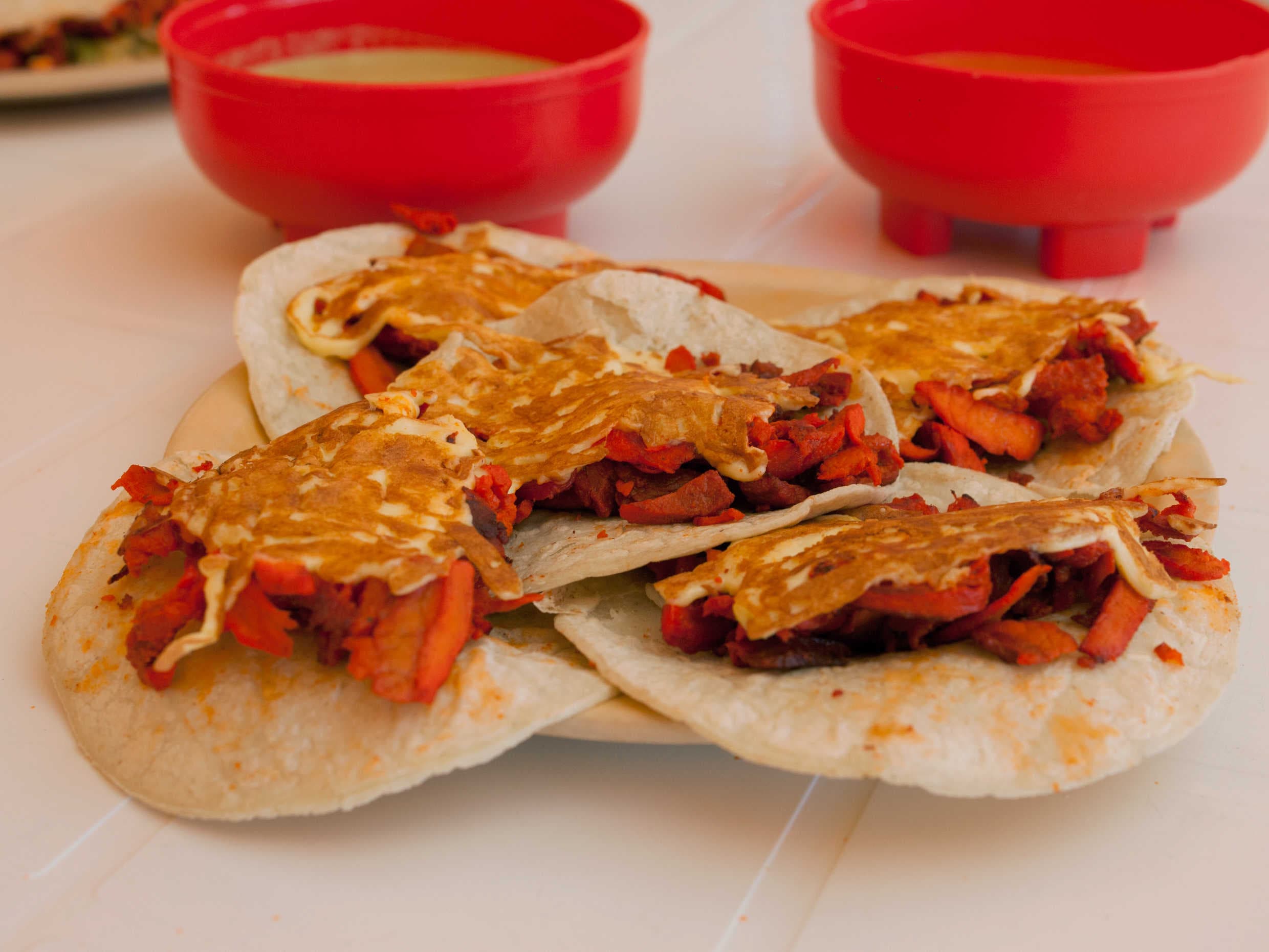 Tacos Al Pastor Con Queso