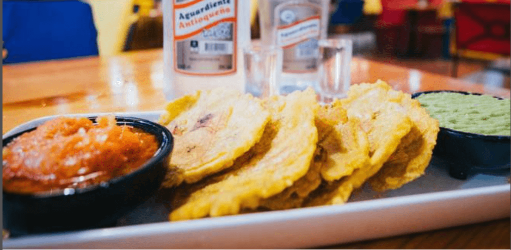 Patacones con Guacamole