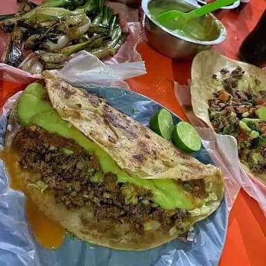 Quesadilla con Carne Harina