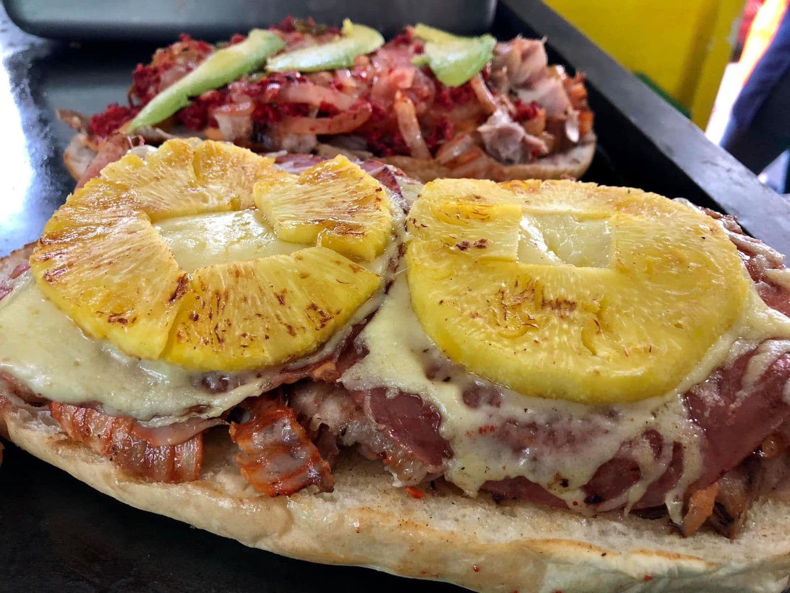 Mega Torta Hawaiana