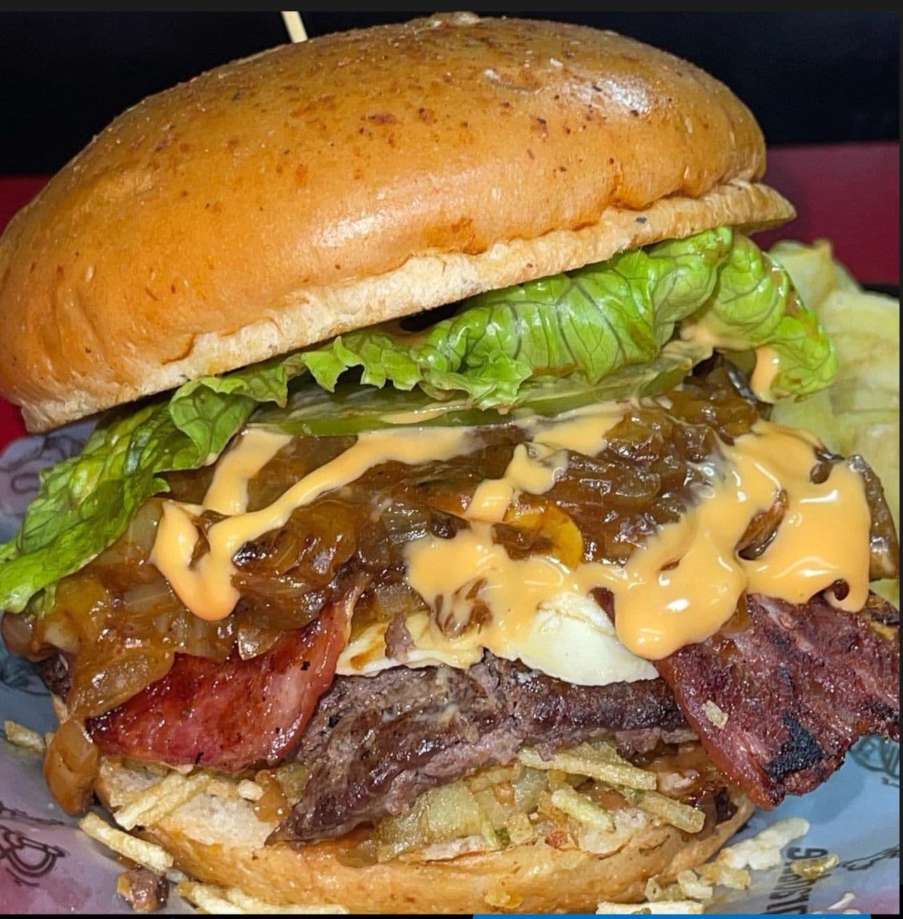 Combo Hamburguesa Troya + Papas Romanas