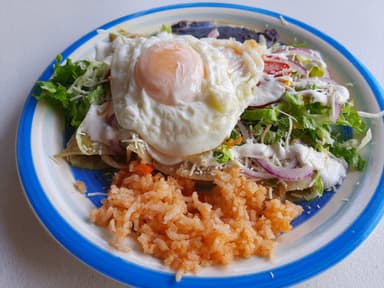 Enchiladas Salsa Variada con Huevo