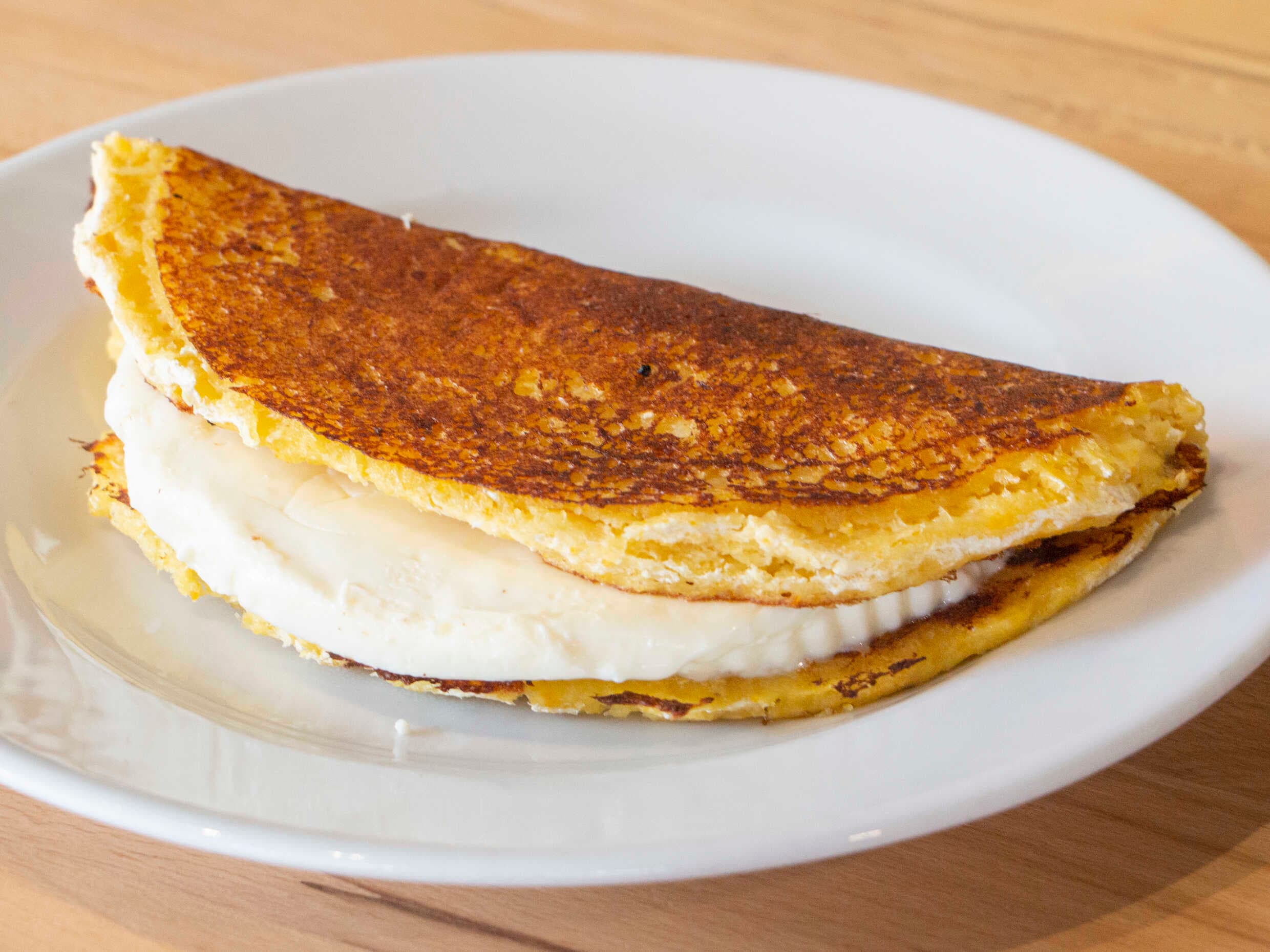 Cachapa queso de mano