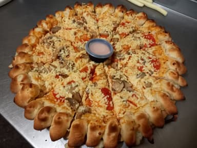 Mega Chesse