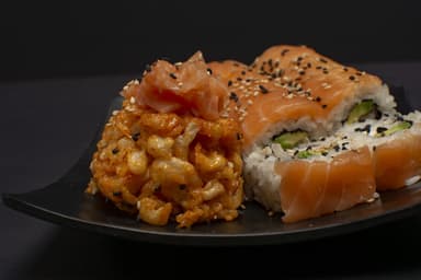 Salmón Roll