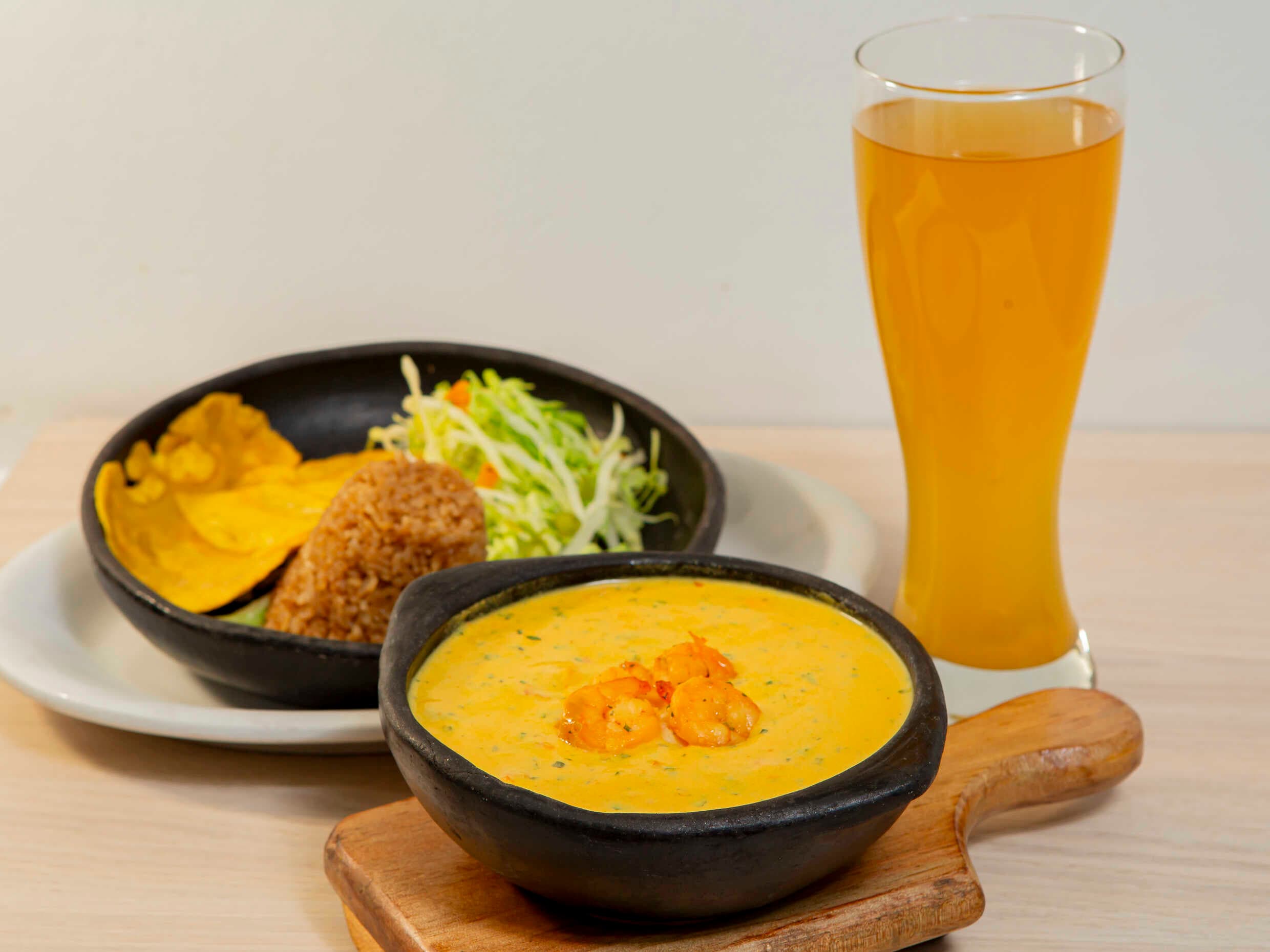 Combo: Cazuela de Camarón y Camarones Apanados