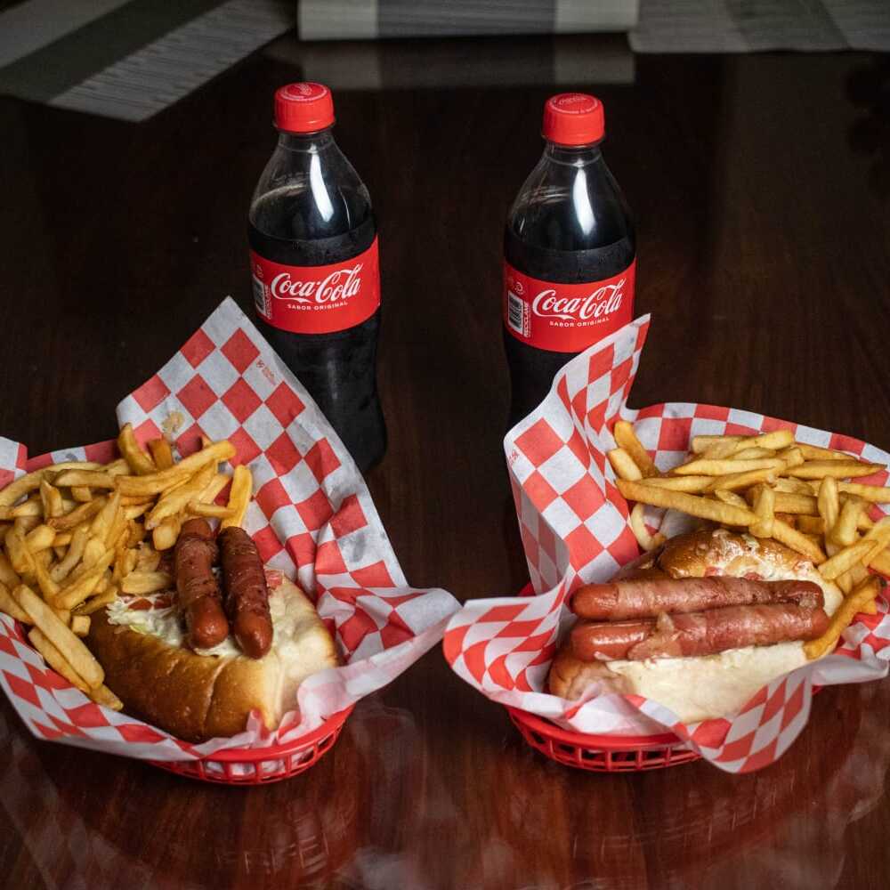 Dogo Doble Salchicha con Papas