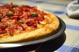 Pizza Española Chica (a la Leña)
