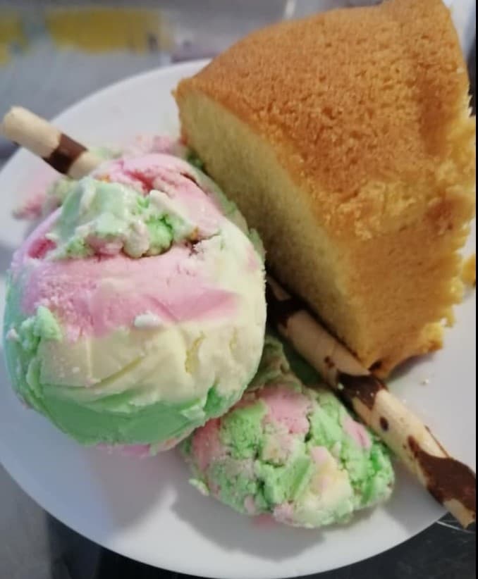 Queque con Helado