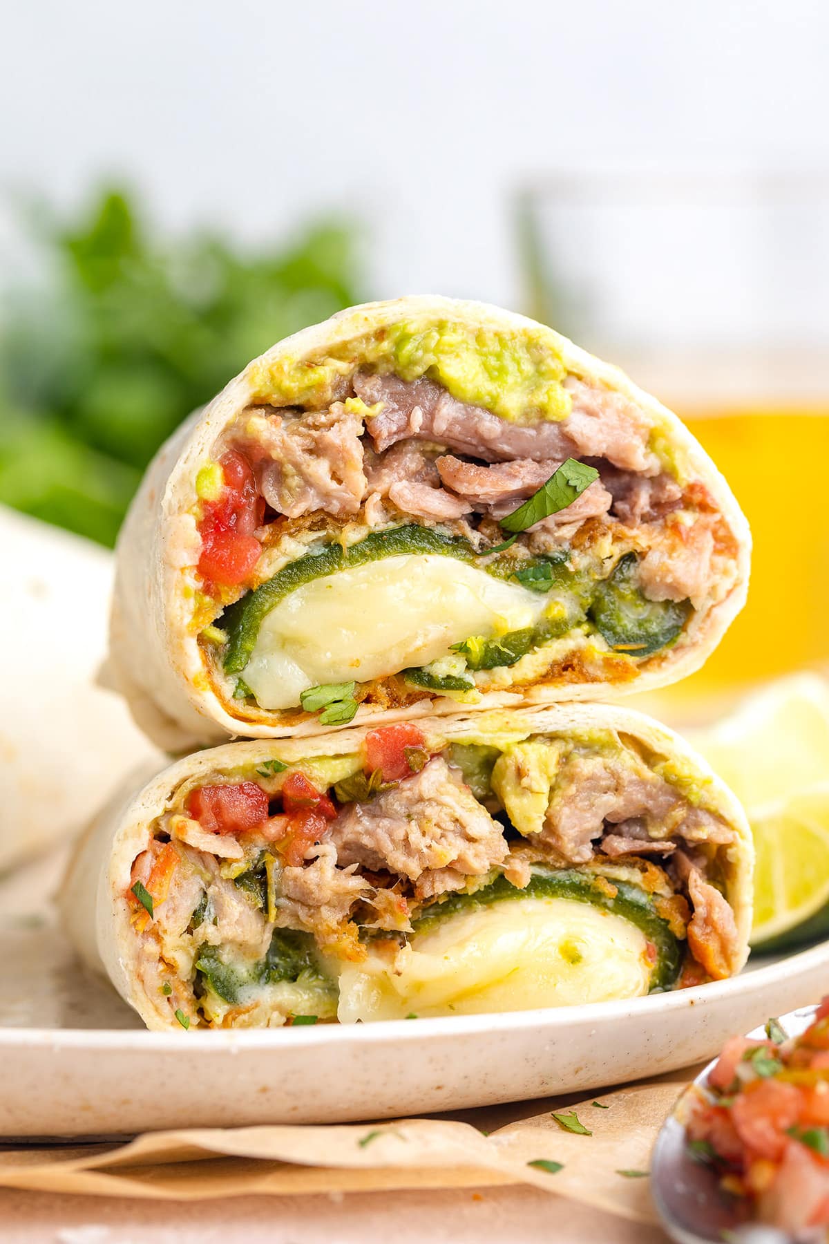 Burrito mega de chile relleno con carne
