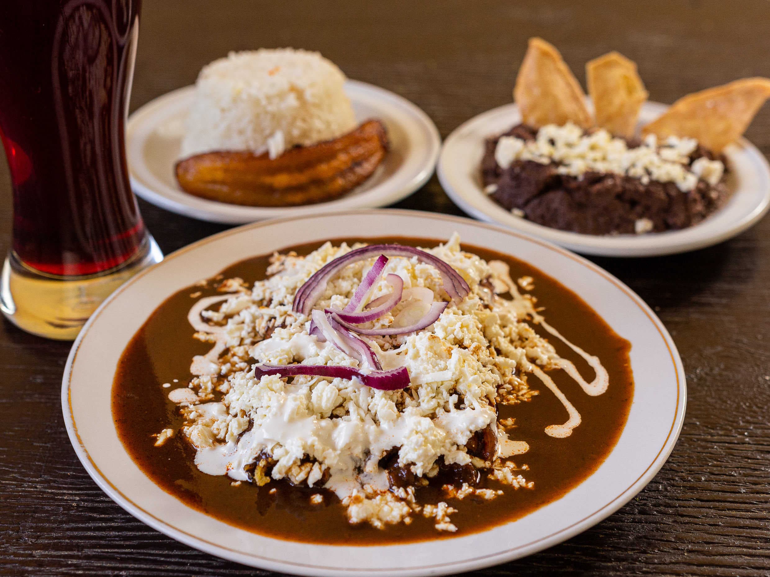 Enchiladas de Mole