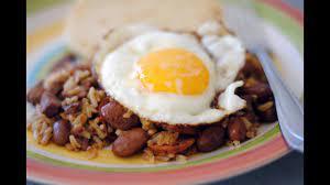 Calentado o Arroz con Huevo