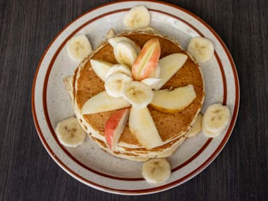 Hotcakes con fruta