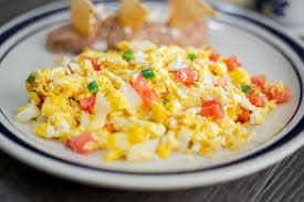 Combo-HUEVOS A LA MEXICANA Y ORDEN EMPANADAS ASADA