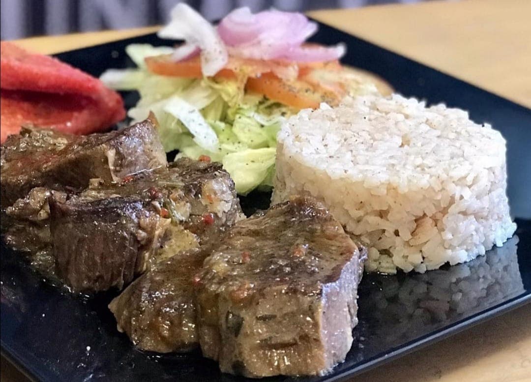 Lengua en Salsa