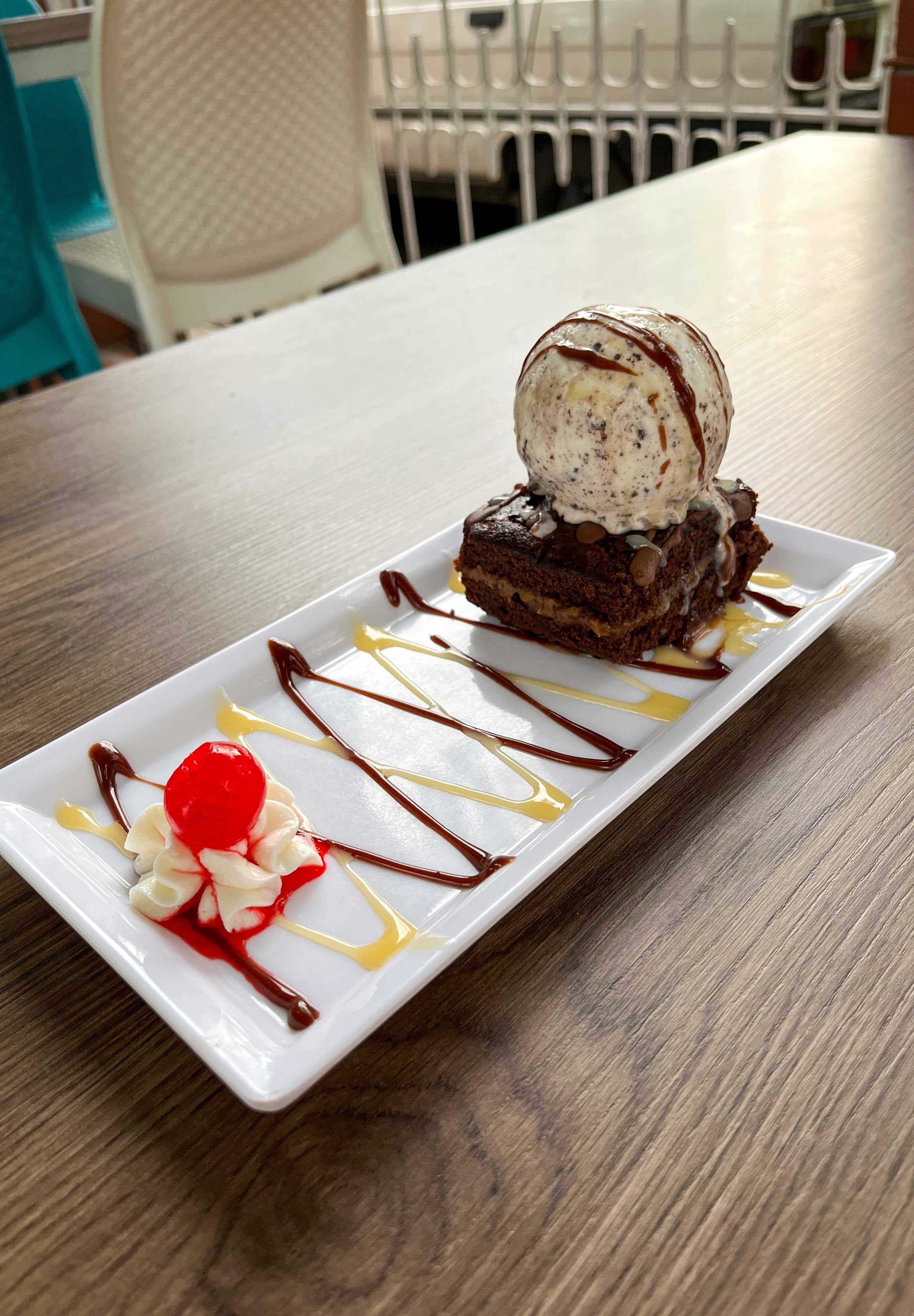 Brownie con Helado
