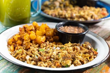 Huevos Revueltos con Machaca
