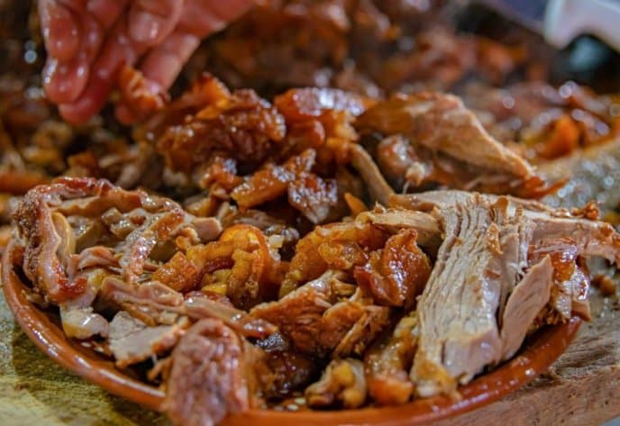 Combo-1 kilo Carnitas + 1 litro de Agua de sabor