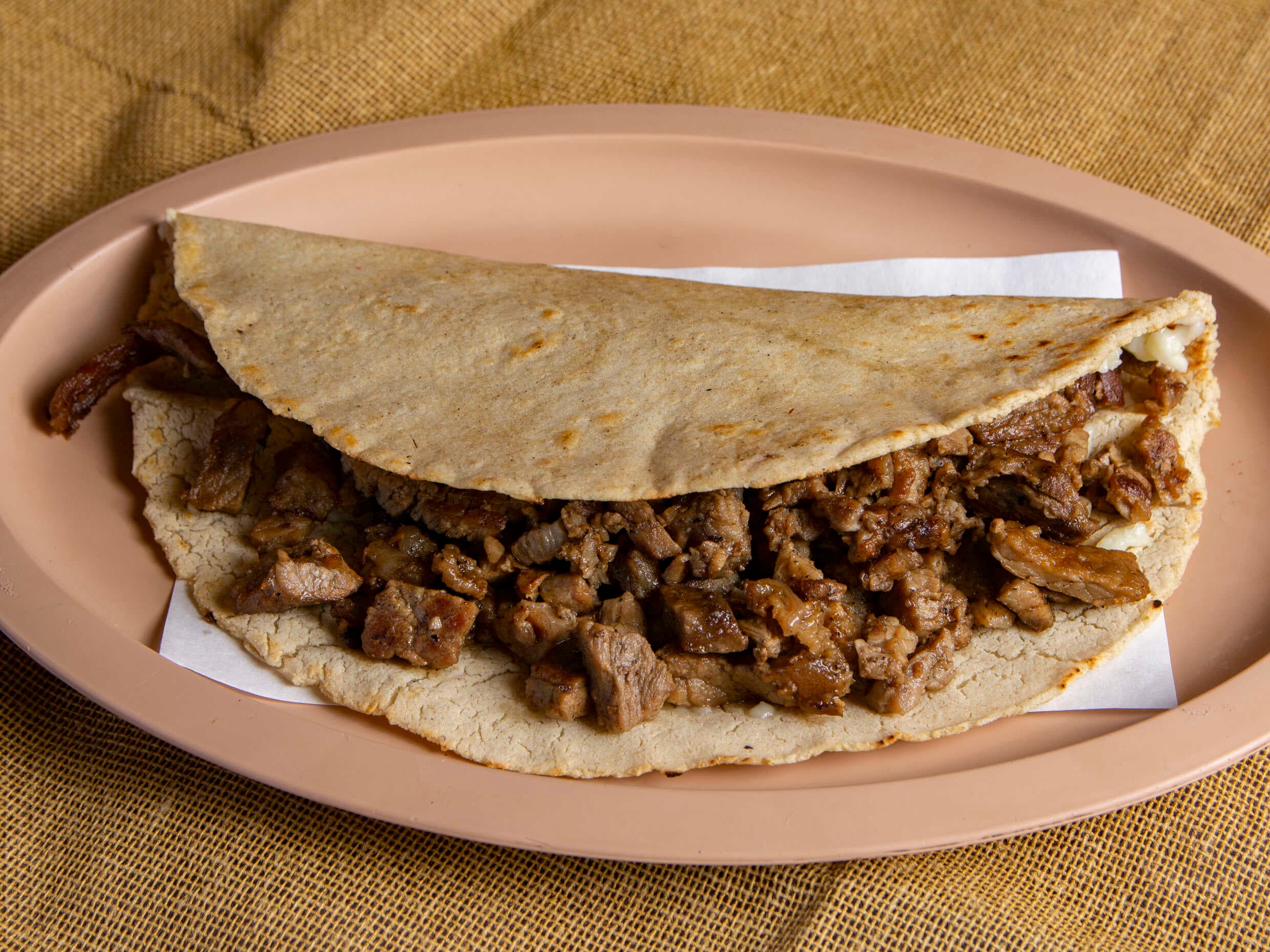Quesadilla de Alambre