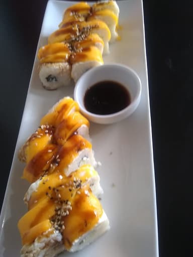 10 Piezas Mango Roll