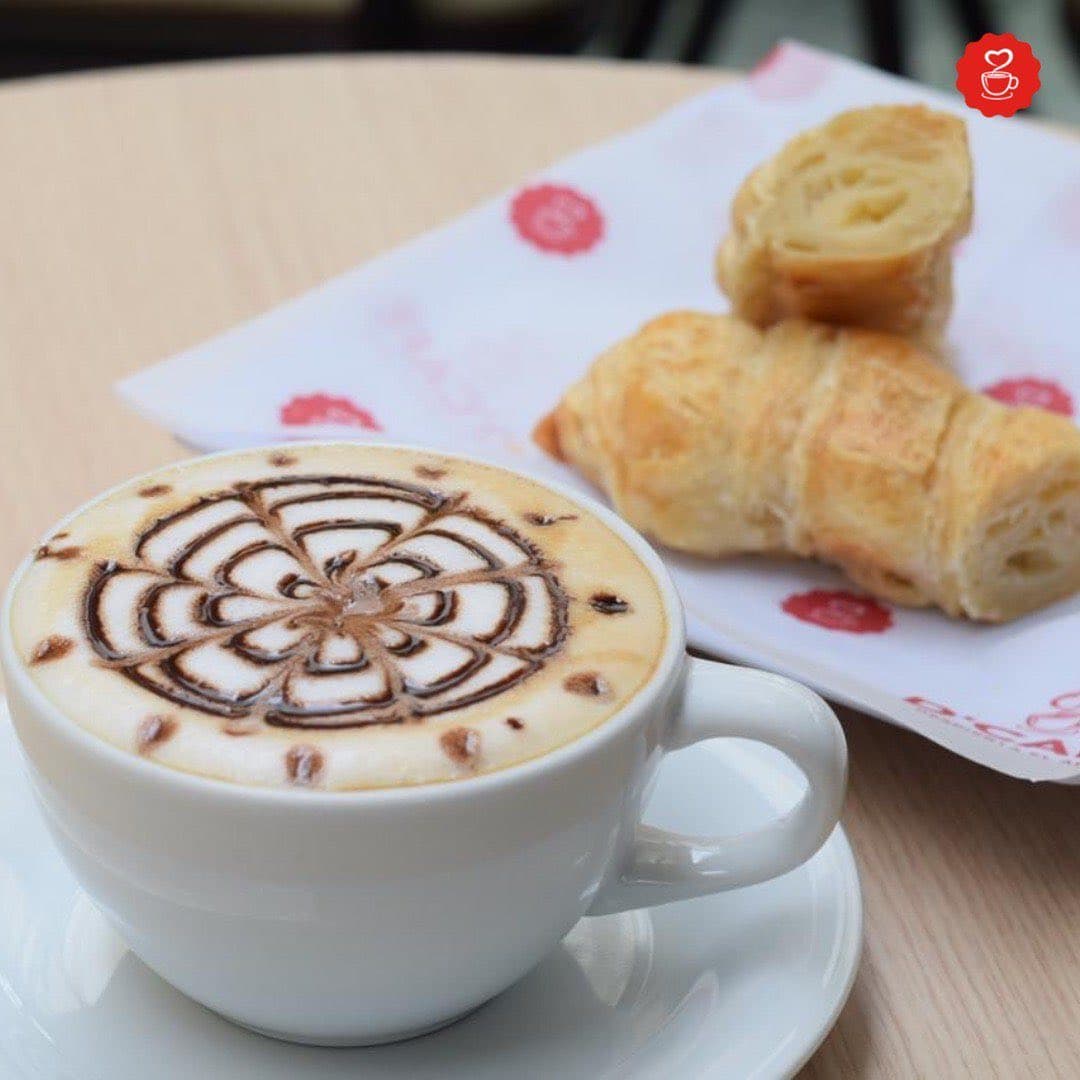 Combo Cappuccino + Dedo de Queso