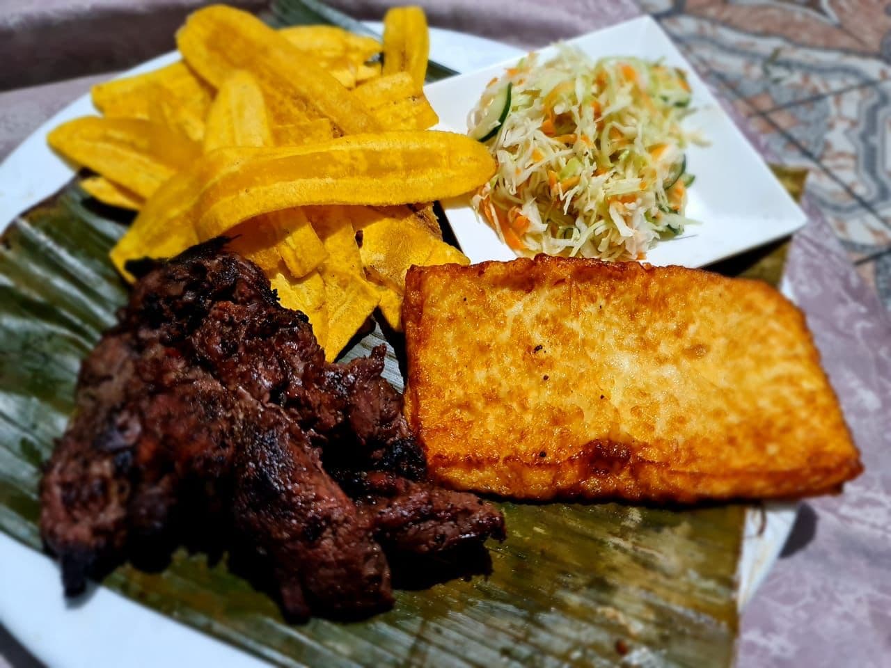 Tajadas con Carne