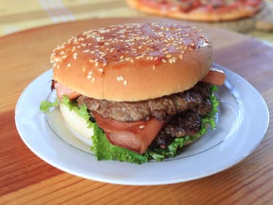Hamburguesa Salchiqueso
