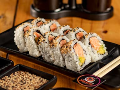 Salmón Roll