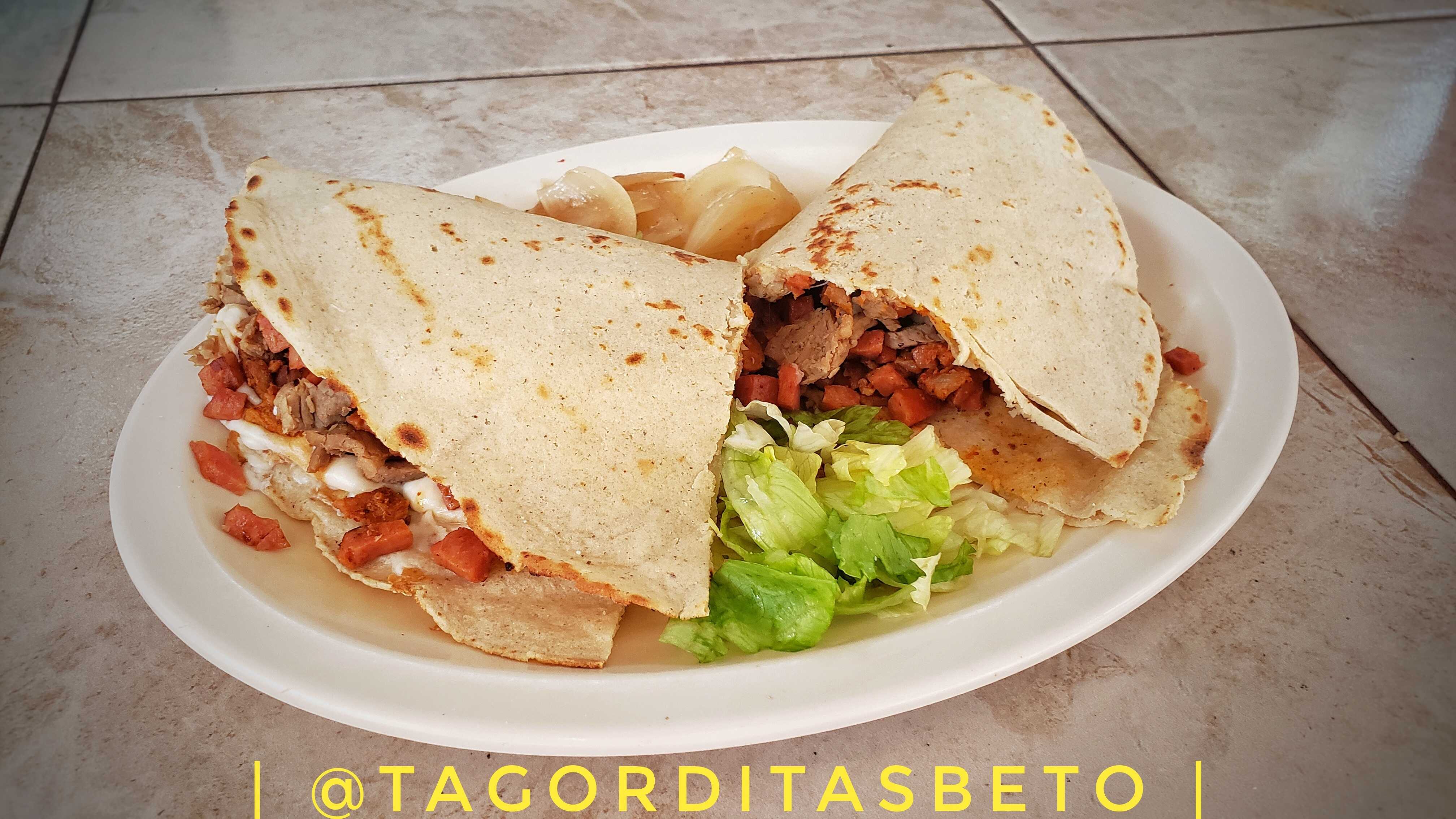 Combo Quesadillas Especial Barbacoa Res + Agua