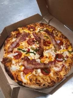 Pizza Bolonia grande