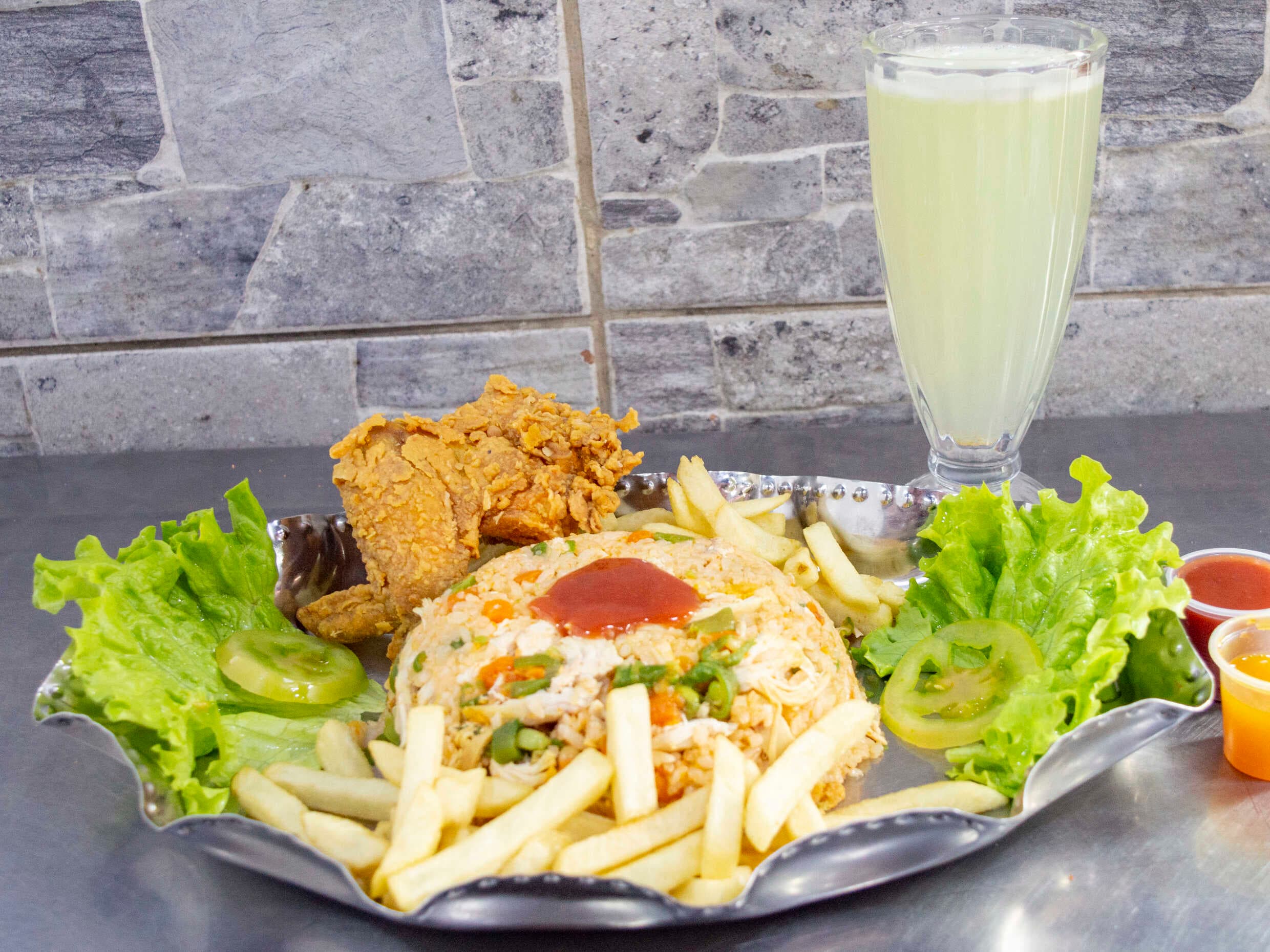 Duo Arroz Con Pollo + Limonadas