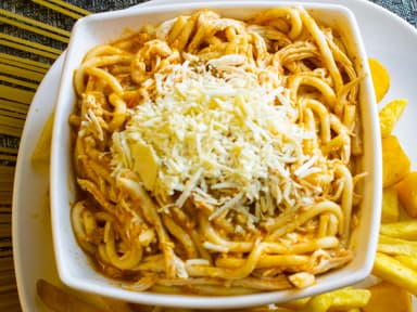 Espagueti de Pollo con papa