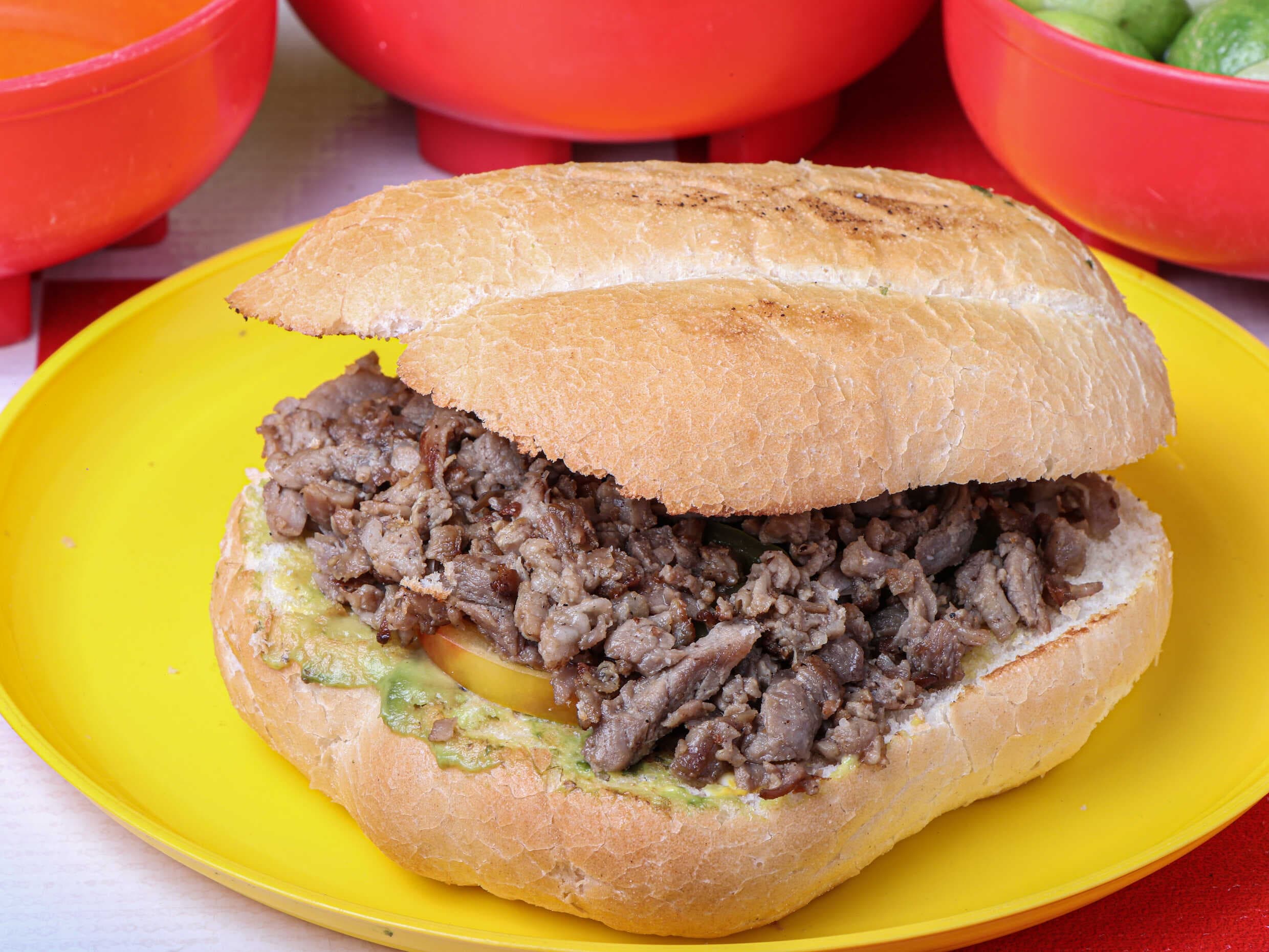 Torta de Carnitas