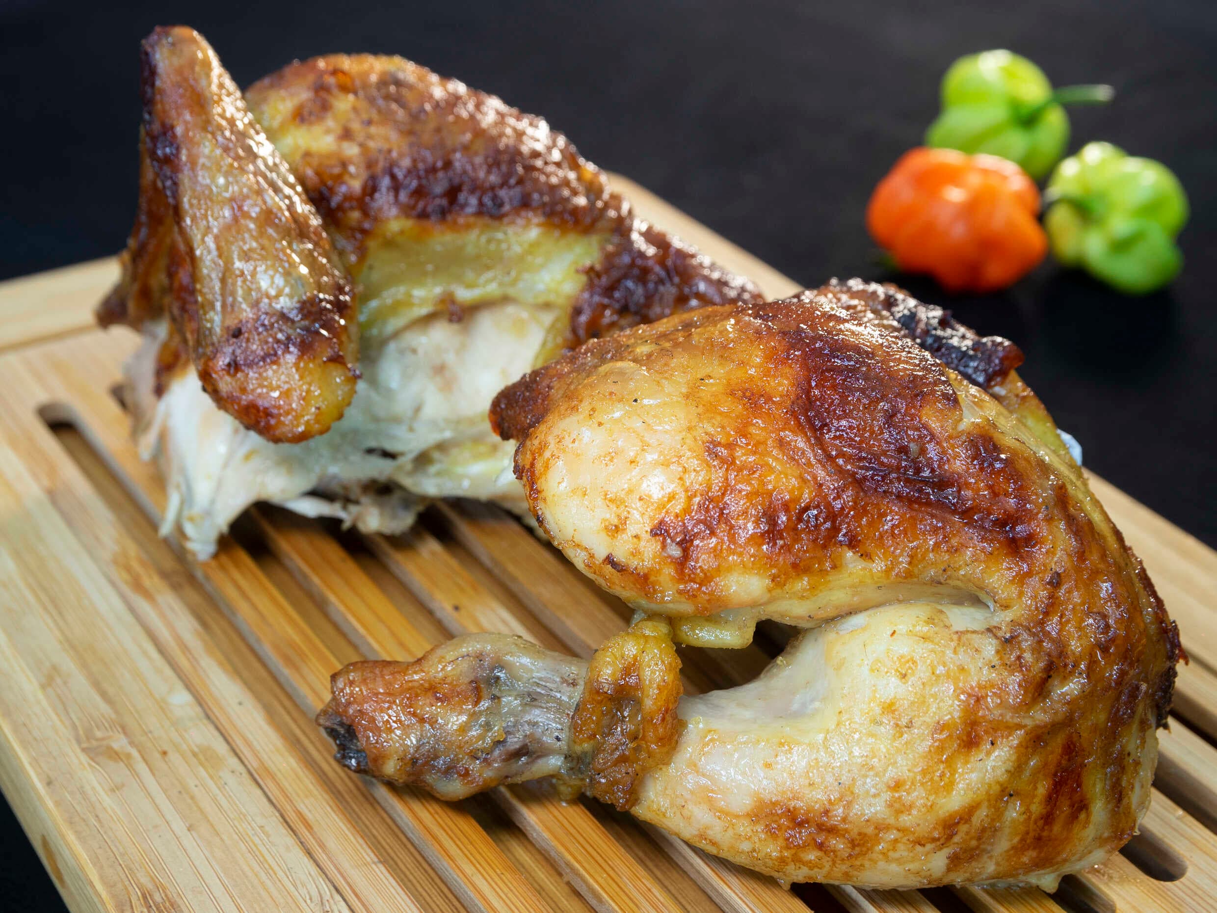 Un Medio de Pollo
