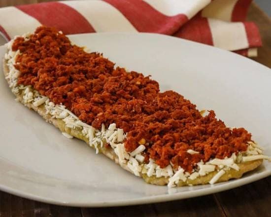 Huarache con Longaniza