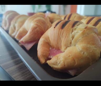 Croissant Jamon y Queso